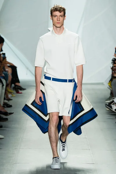 Look 27